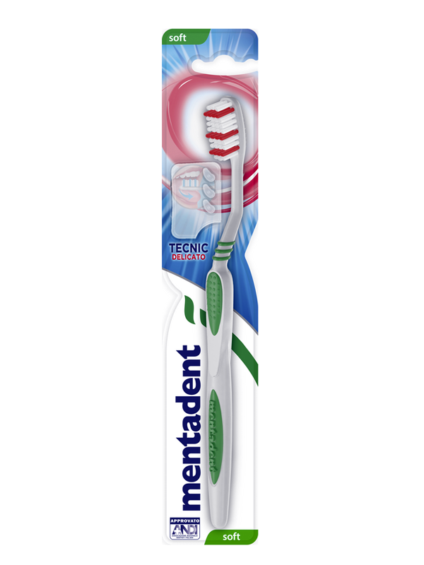 MENTADENT TECNIC CLEAN SOFT MULTICOLOR TOOTHBRUSH